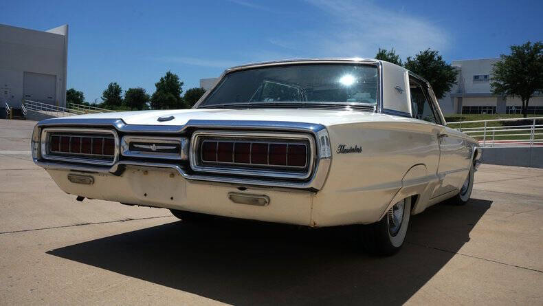 1965 Ford Thunderbird