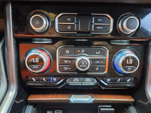 2023 GMC Yukon Denali Ultimate