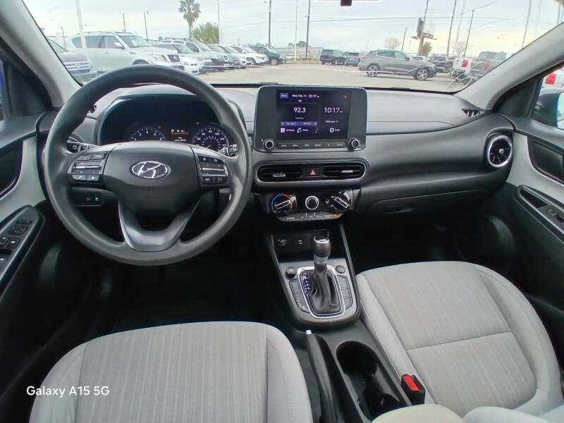 2022 Hyundai Kona SEL
