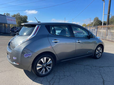 2017 Nissan LEAF S