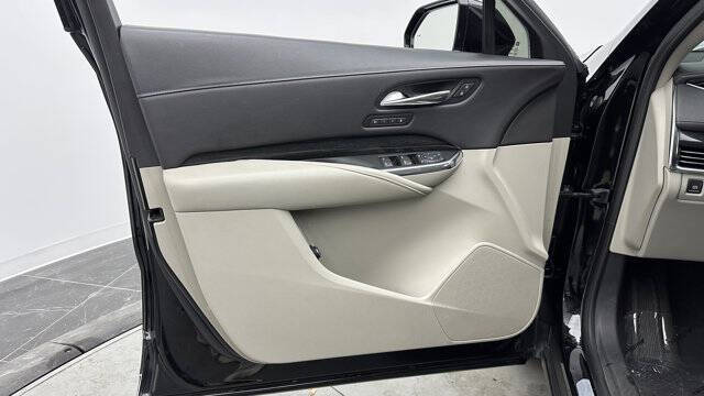 2020 Cadillac XT4 Premium Luxury