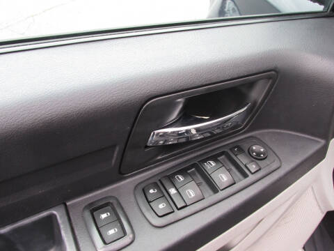 2009 Dodge Grand Caravan SE