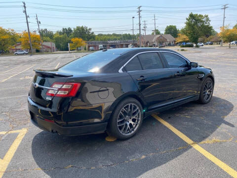 2018 Ford Taurus SHO