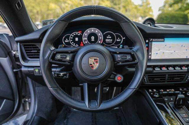2025 Porsche 911 Carrera