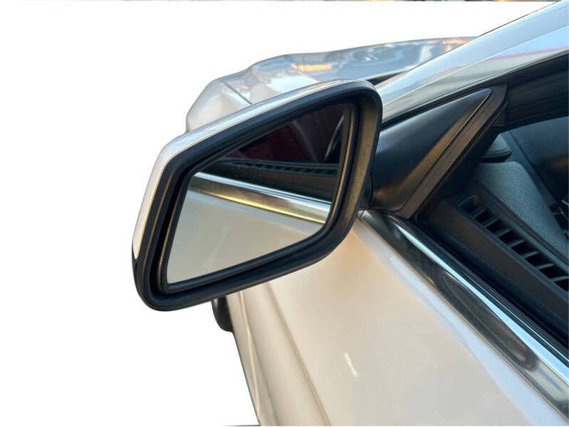 2012 BMW 6 Series 650i