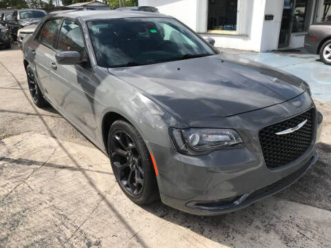 2019 Chrysler 300 S