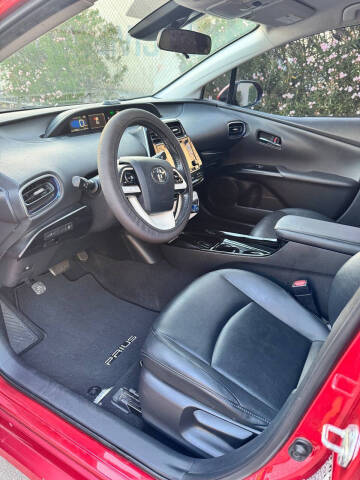 2017 Toyota Prius Three Touring