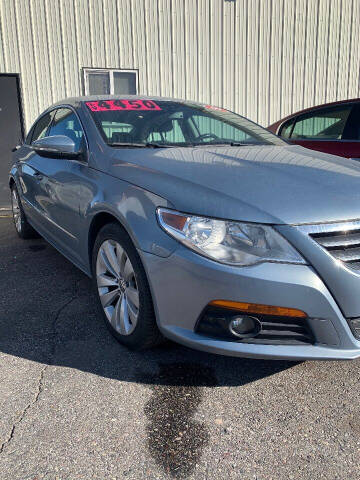 2007 Volkswagen CC for sale at BELOW BOOK AUTO SALES in Idaho Falls ID