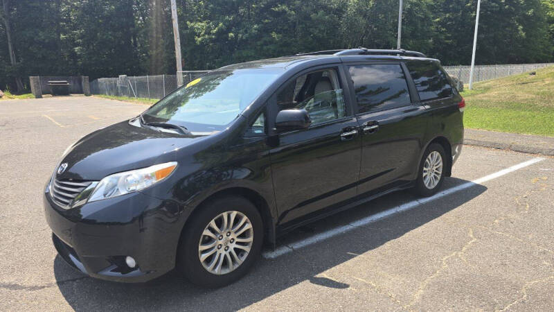 2014 Toyota Sienna for sale at JC Auto Sales in Nanuet NY