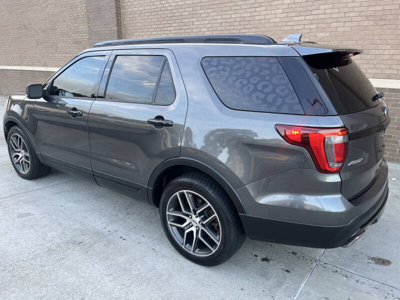 2017 Ford Explorer Sport