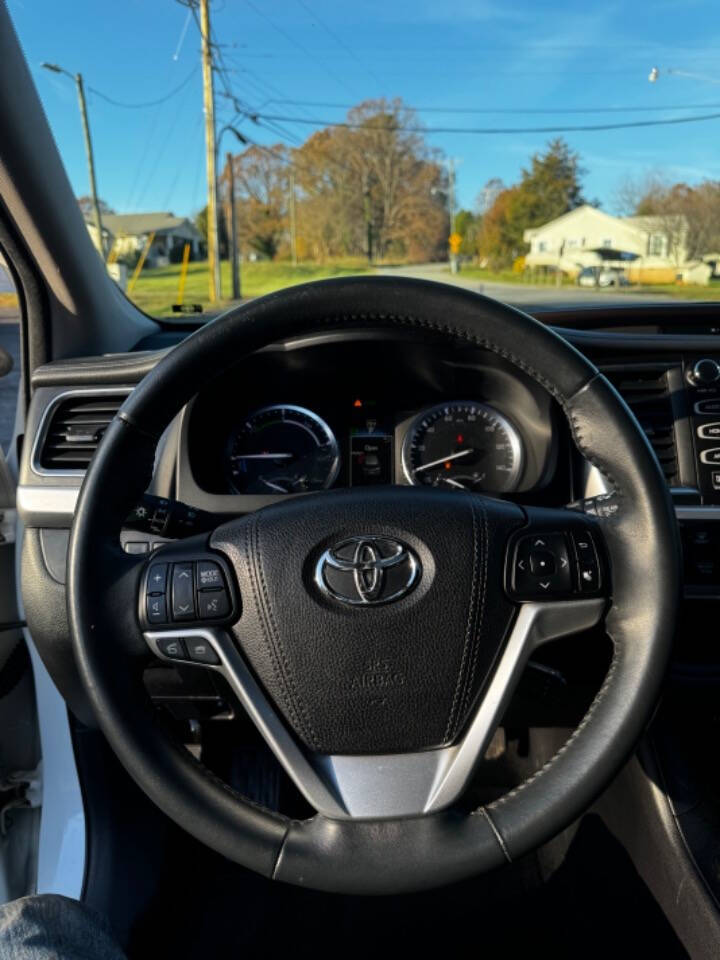 2015 Toyota Highlander Hybrid for sale at Backroad Motors, Inc. in Lenoir, NC