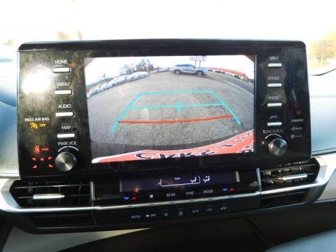 2021 Toyota Sienna LE 8-Passenger