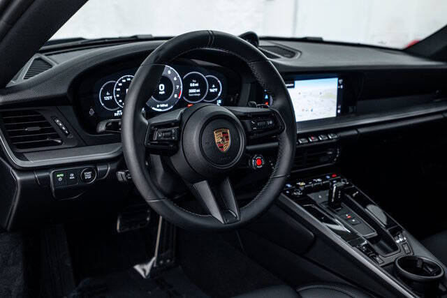 2025 Porsche 911 Carrera