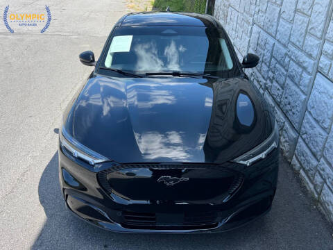 2022 Ford Mustang Mach-E Select