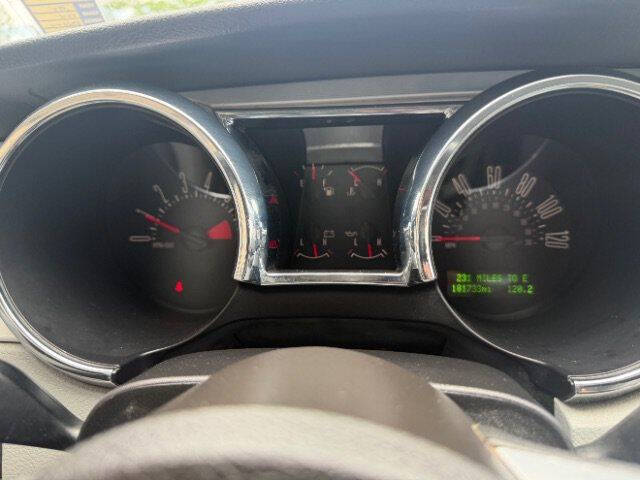 2008 Ford Mustang V6 Deluxe