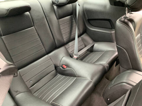 2012 Ford Mustang V6 Premium