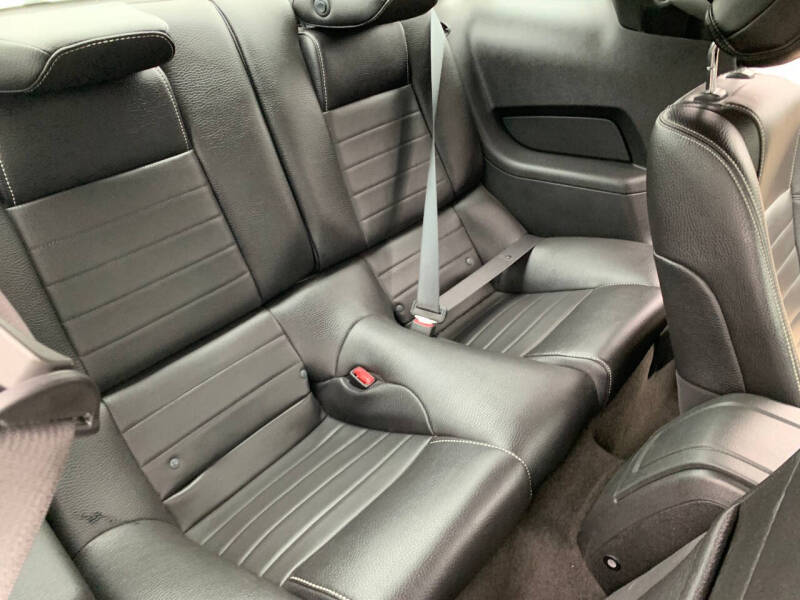 2012 Ford Mustang V6 Premium