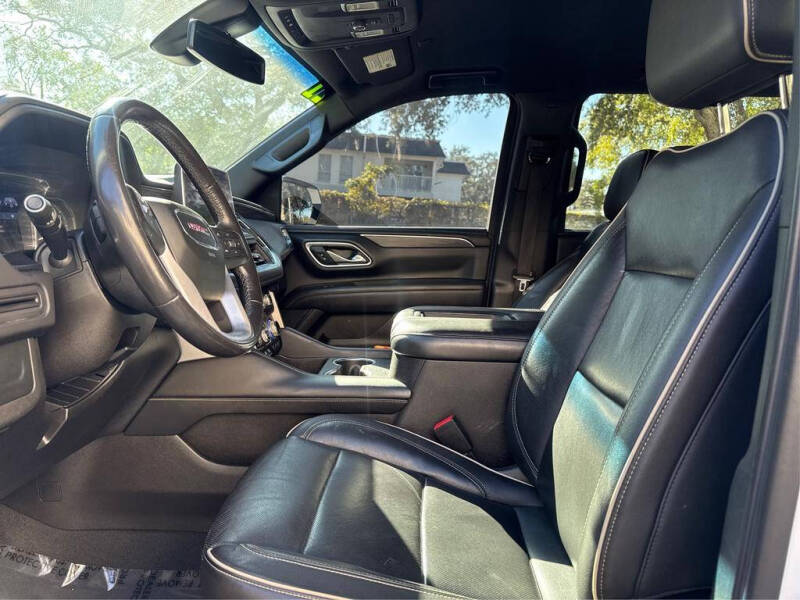 2021 GMC Yukon XL SLT