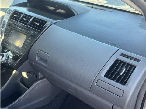 2012 Toyota Prius v Three