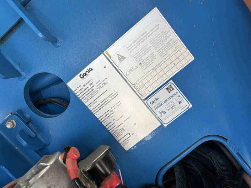 2017 Genie 65' Manlift