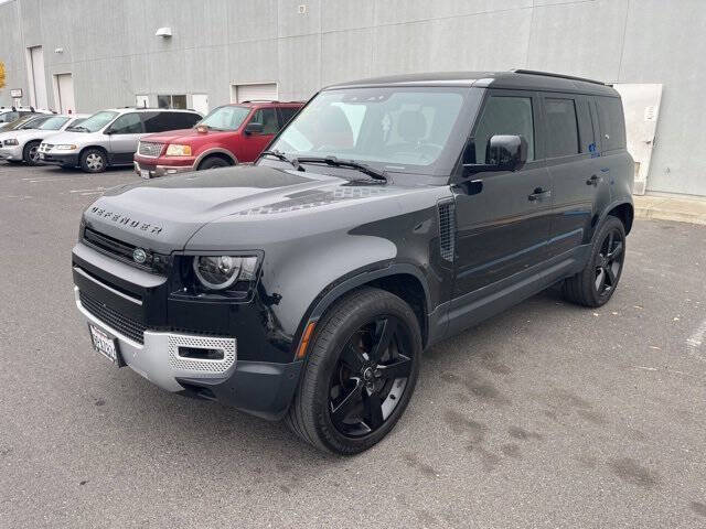 2023 Land Rover Defender 110 SE