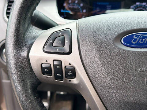 2016 Ford Taurus SEL