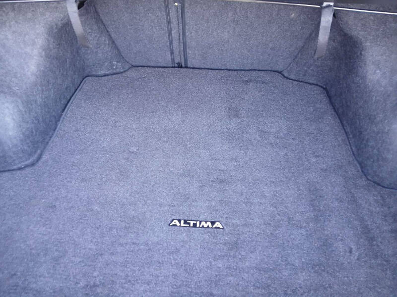 2016 Nissan Altima 2.5 SR