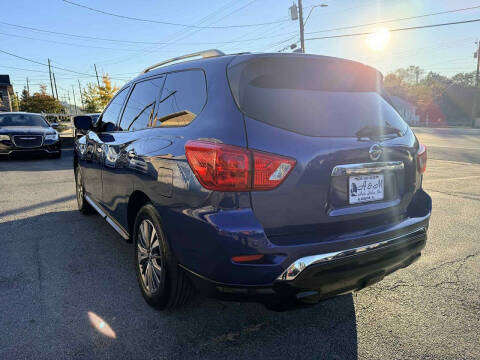 2020 Nissan Pathfinder SL