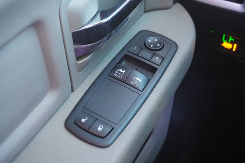2012 RAM 2500 SLT