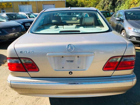 2000 Mercedes-Benz E-Class E 320