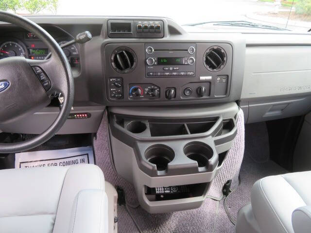 2013 Ford E-Series E-150