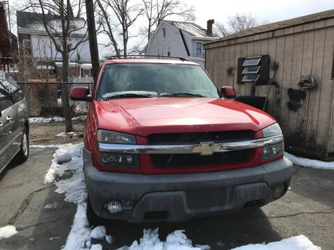2002 Chevrolet Avalanche for sale at Chambers Auto Sales LLC in Trenton NJ