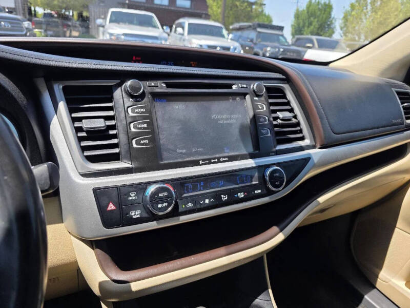 2017 Toyota Highlander