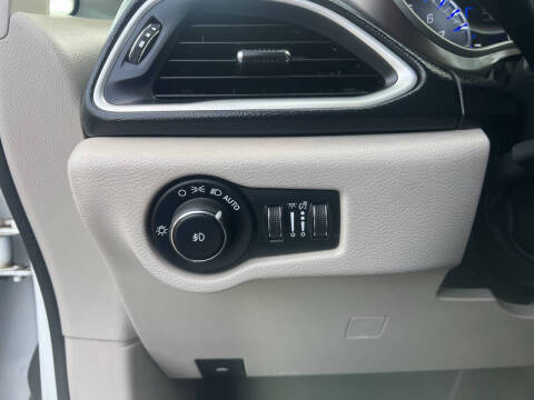 2020 Chrysler Pacifica Touring L