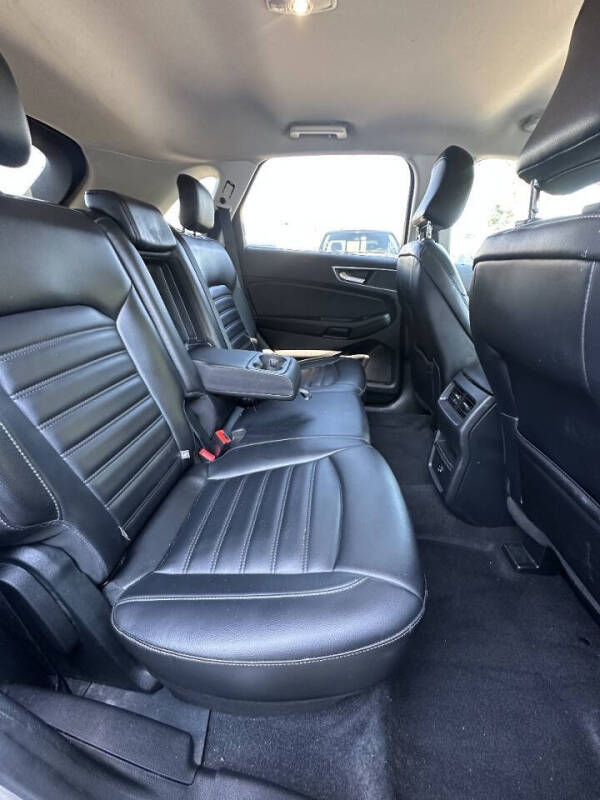 2022 Ford Edge SEL