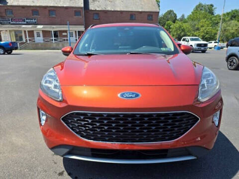 2020 Ford Escape Hybrid Titanium