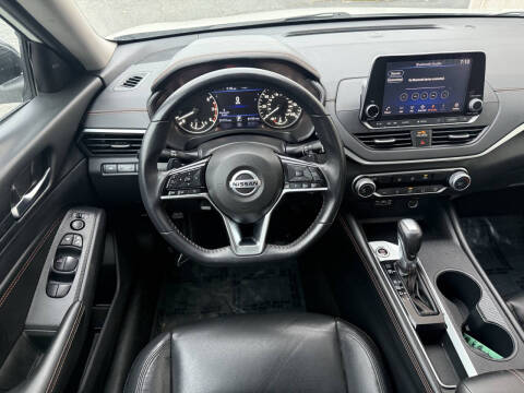 2020 Nissan Altima 2.5 SR
