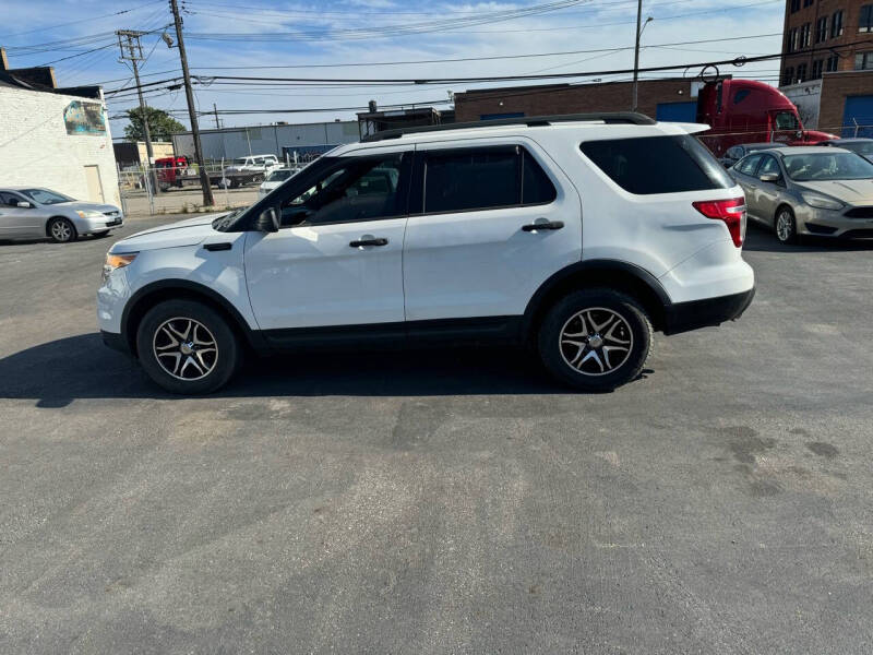 2013 Ford Explorer Base photo 10