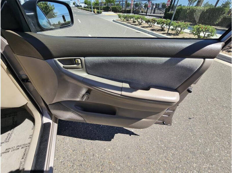 2003 Toyota Corolla