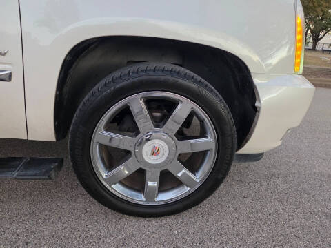 2013 Cadillac Escalade ESV Luxury