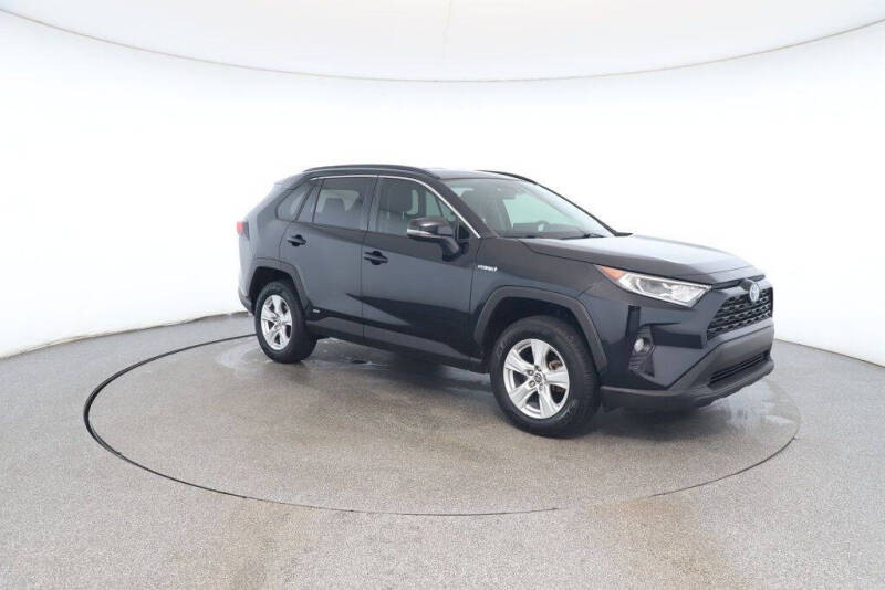 2021 Toyota RAV4 Hybrid XLE