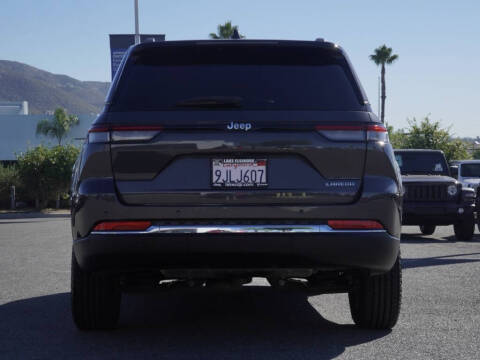 2022 Jeep Grand Cherokee Laredo