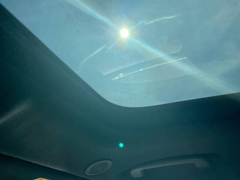 2022 Land Rover Range Rover Velar P250 R-Dynamic S