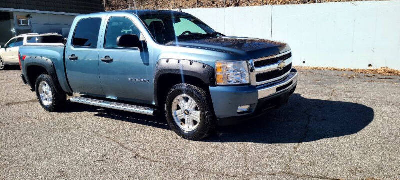 2011 Chevrolet Silverado 1500 for sale at SMD AUTO SALES LLC in Kansas City MO