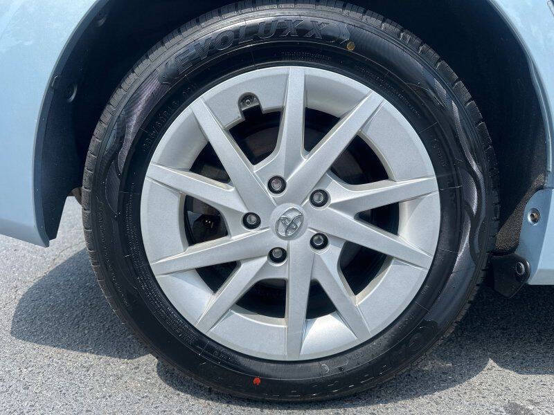 2014 Toyota Prius v