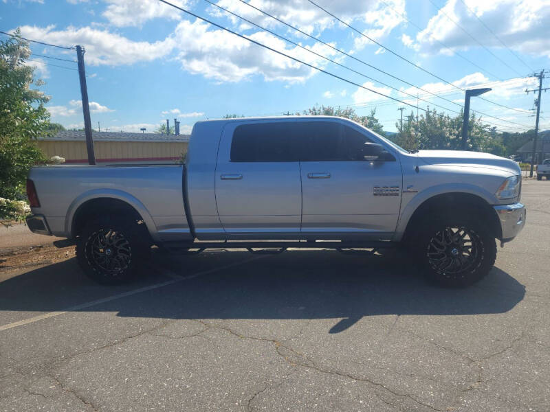 2018 RAM Ram 2500 Pickup Big Horn photo 9