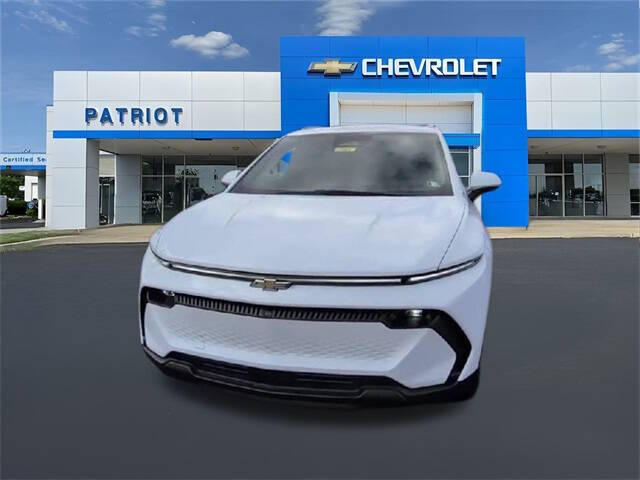 2026 Chevrolet Equinox EV LT 2