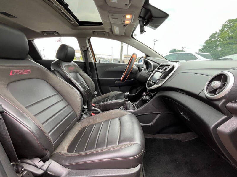 2017 Chevrolet Sonic Premier Manual