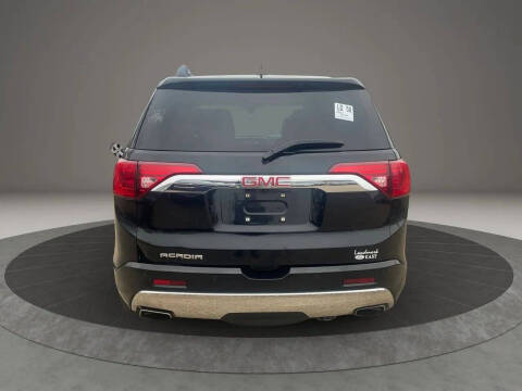 2017 GMC Acadia Denali