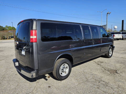 2017 Chevrolet Express LT 3500
